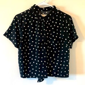 Black & White boxy cut blouse heart pattern